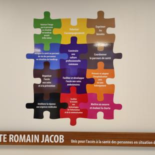 Puzzle de la Charte Romain Jacob visible dans la salle d'attente de la MDPH